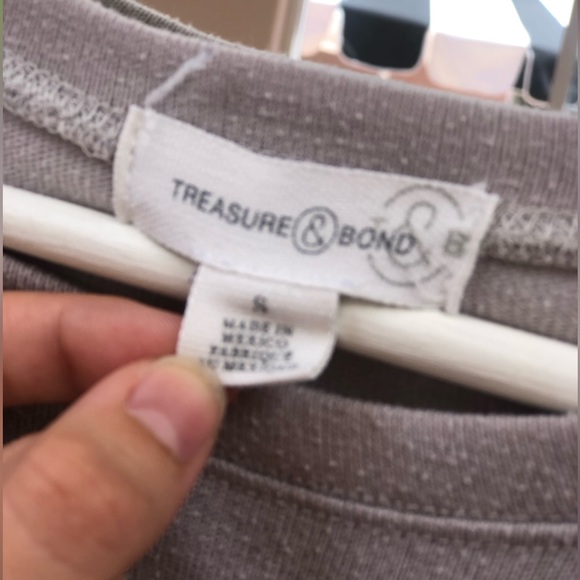 Cozy Long Sleeve Treasure & Bond - Picture 2 of 3